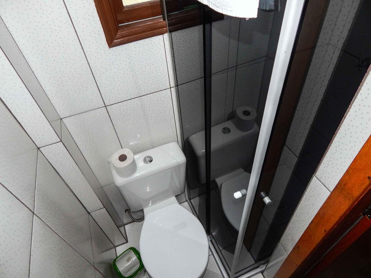 Gramado Suites Residence Possui 5 Quartos E 5 Banheiros Ngoại thất bức ảnh