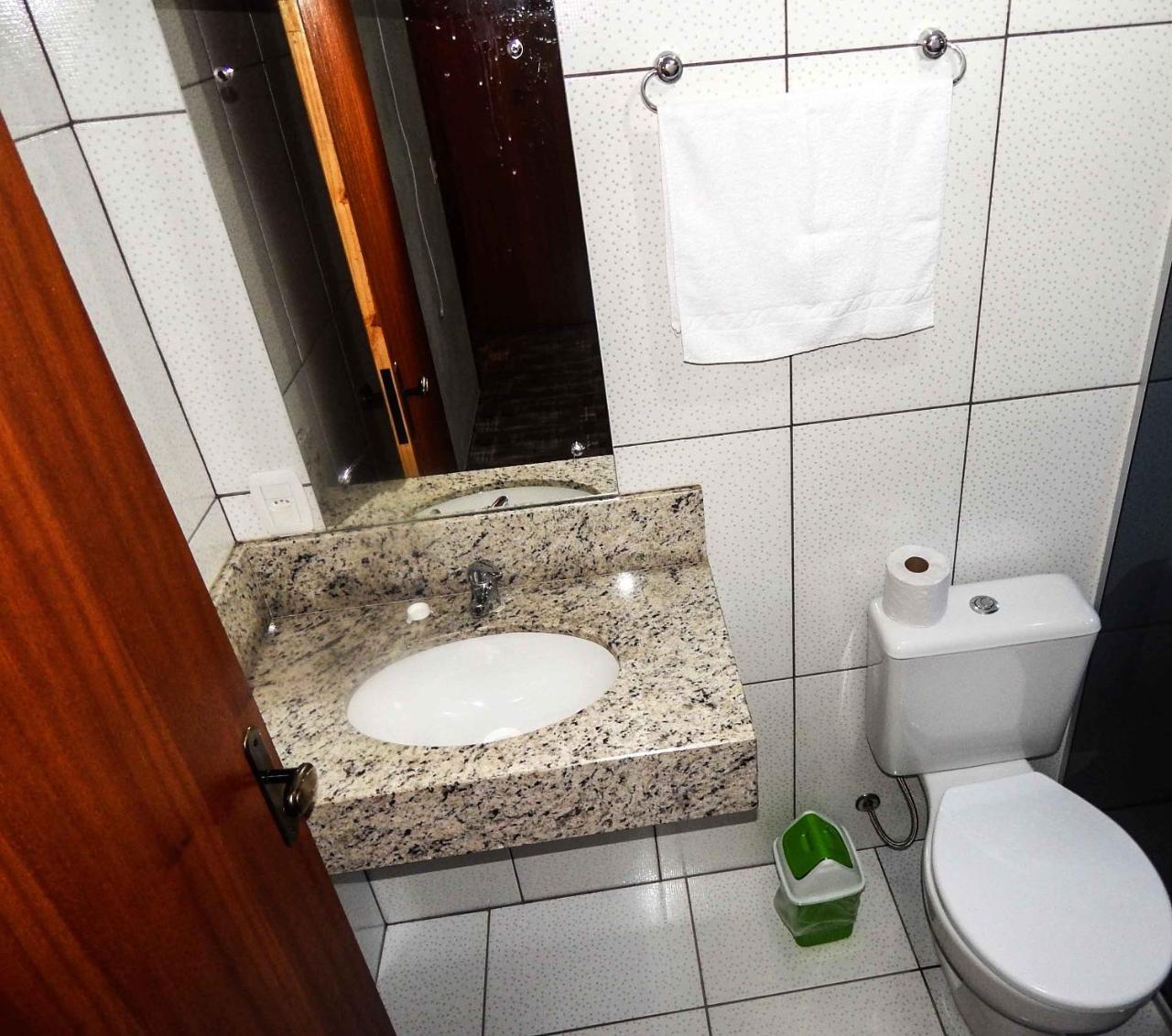 Gramado Suites Residence Possui 5 Quartos E 5 Banheiros Ngoại thất bức ảnh